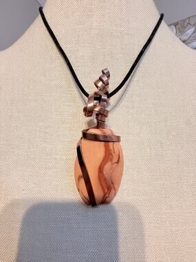 Vintage Genuine Stone Wire Wrapped Pendant Necklace 18”
